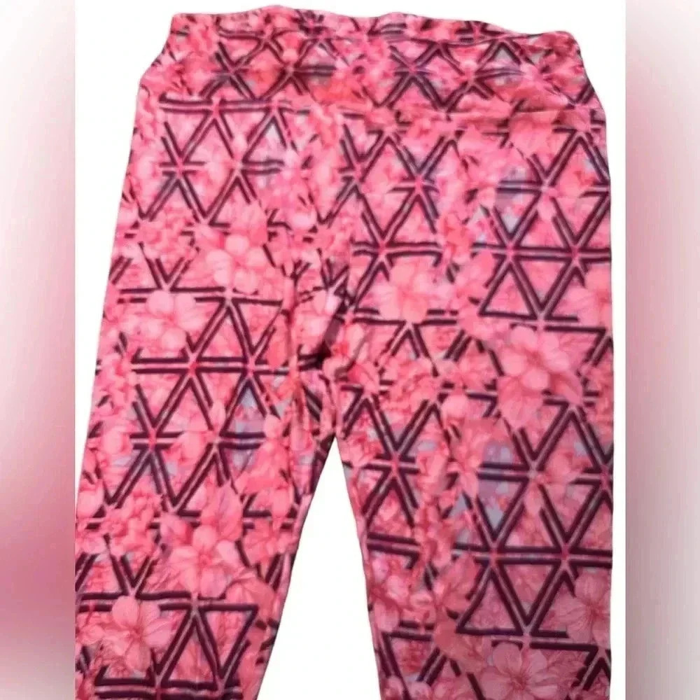 Lularoe TC pink & purple  floral leggings .OG designer Patrick quality & fit.